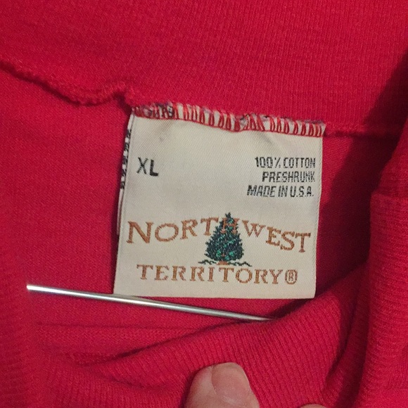 Red turtleneck - Picture 2 of 3